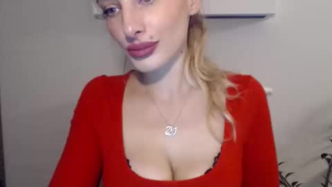 Snapshot of marilyndevilish chatting on 01.09.25 MarilynDevilish online show from 01.09.25