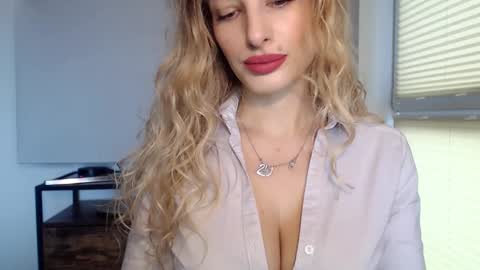 Snapshot of marilyndevilish chatting on 01.24.25 MarilynDevilish online show from 01.24.25