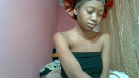 Snapshot of marinagold69 chatting on 07.14.26 marinagold69 online show from 07.14.26