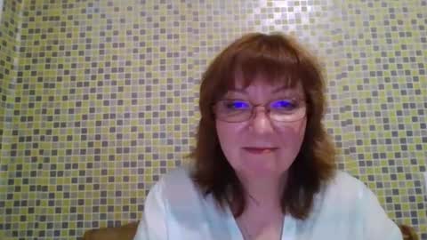 Snapshot of marinamrs chatting on 09.08.25 marinamrs online show from 09.08.25