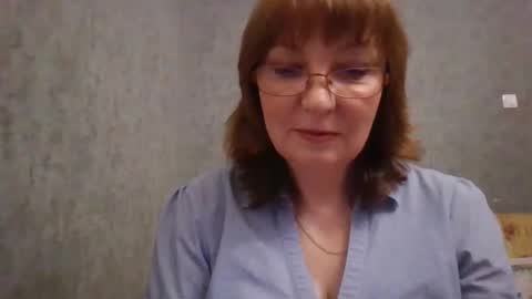 Snapshot of marinamrs chatting on 10.08.25 marinamrs online show from 10.08.25