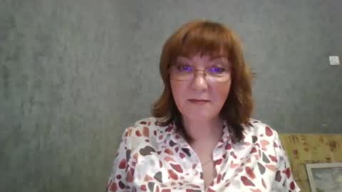 Snapshot of marinamrs chatting on 10.12.25 marinamrs online show from 10.12.25