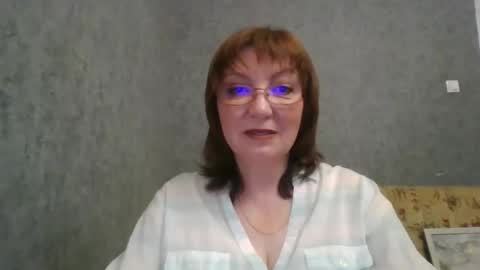 Snapshot of marinamrs chatting on 10.16.25 marinamrs online show from 10.16.25