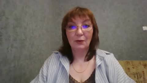 Snapshot of marinamrs chatting on 10.20.25 marinamrs online show from 10.20.25