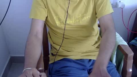 Snapshot of marinavine chatting on 05.12.26 The SHY UncutBoy online show from 05.12.26