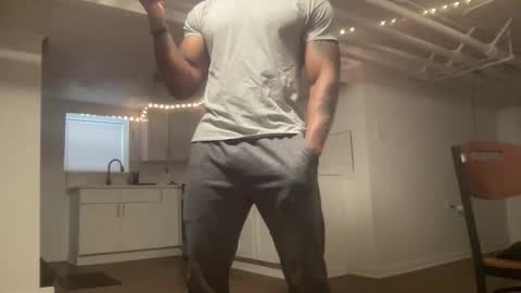 Snapshot of marineguyk19 chatting on 12.13.25 Z online show from 12.13.25