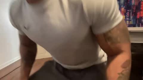 Snapshot of marineguyk19 chatting on 01.14.26 Z online show from 01.14.26