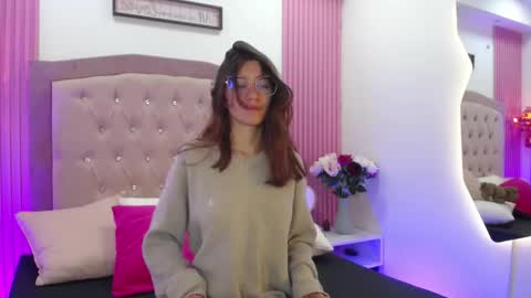 marinette online show from 03.12.26