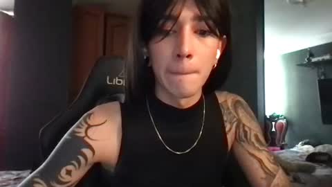 Snapshot of marishkah chatting on 07.16.26 Marishka online show from 07.16.26