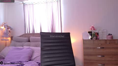 Snapshot of marivimichel03 chatting on 10.12.25 online show from 10.12.25
