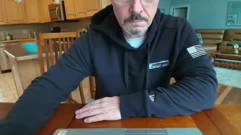 Mark online show from 03.02.25