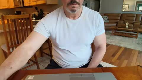 Mark online show from 03.05.25