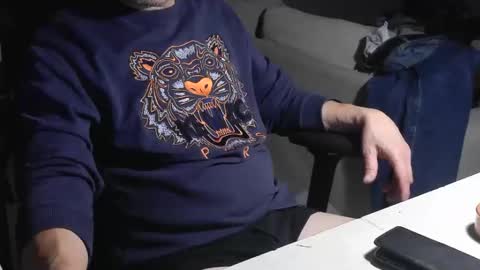 mark50569 online show from 04.18.26