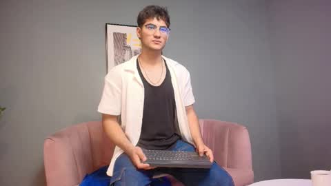 mark_evans1_ online show from 10.23.25