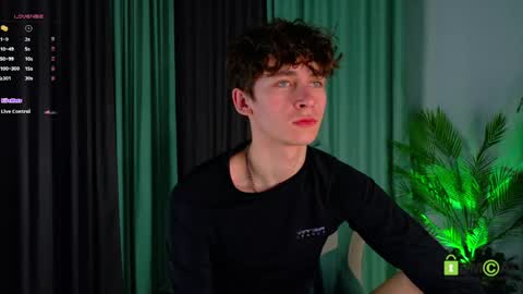 Mark online show from 04.12.26