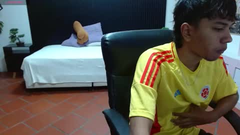 markbowie online show from 02.08.26