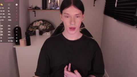 Mark online show from 01.16.25