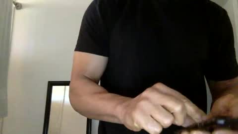 Snapshot of markk702 chatting on 10.05.25 markk702 online show from 10.05.25