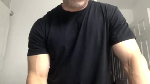 Snapshot of markk702 chatting on 10.16.25 markk702 online show from 10.16.25