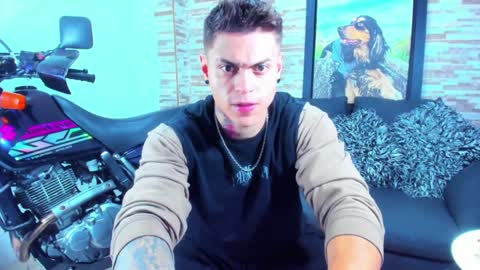 Sebastian online show from 12.12.24