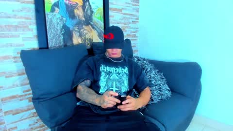 Sebastian online show from 01.01.25