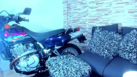 Sebastian online show from 01.12.25