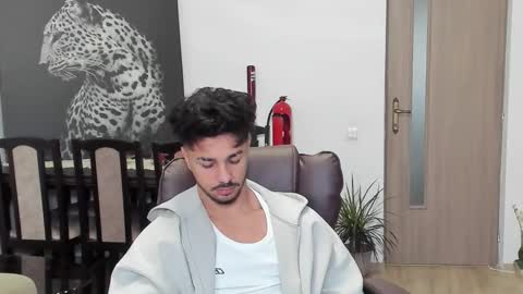 Snapshot of marktison chatting on 10.18.25 Tison online show from 10.18.25