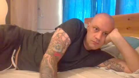 Snapshot of markus_7 chatting on 09.18.25 markus_7 online show from 09.18.25
