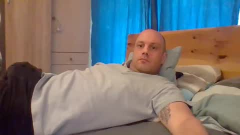 Snapshot of markus_7 chatting on 09.30.25 markus_7 online show from 09.30.25