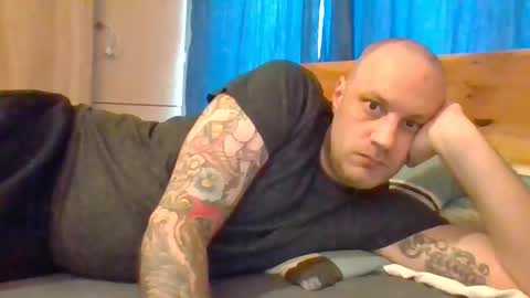 markus_7 online show from 12.18.25