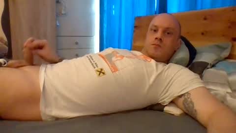 Snapshot of markus_7 chatting on 06.19.26 markus_7 online show from 06.19.26