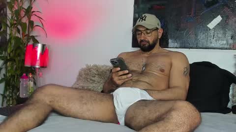 Snapshot of markus_latin chatting on 12.05.24 Markus latin online show from 12.05.24