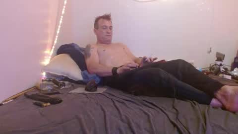 markymark101825061 online show from 01.15.25