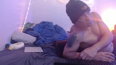 markymark101825061 online show from 01.21.25