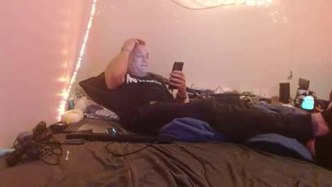 markymark101825061 online show from 01.26.25