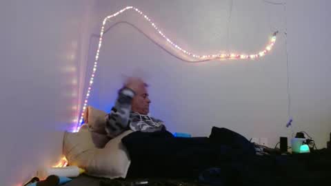 markymark101825061 online show from 02.01.25