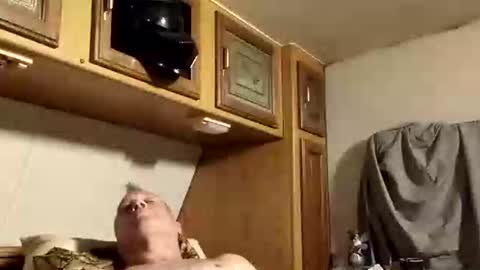 markymark101825061 online show from 12.22.25