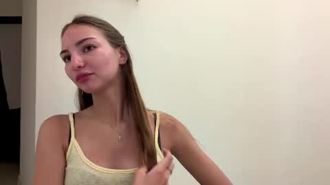 Im Amy I dream about 30 thumbs up online show from 07.24.26