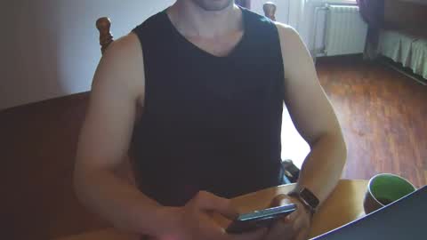 Snapshot of marlinten chatting on 05.27.26 marlinten online show from 05.27.26