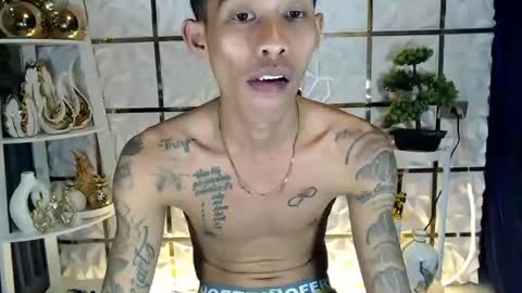 marlmoreno10 online show from 12.21.25