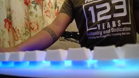 Snapshot of marnielizayourdreamsgirl_xx chatting on 10.18.25 marnielizayourdreamsgirl_xx online show from 10.18.25