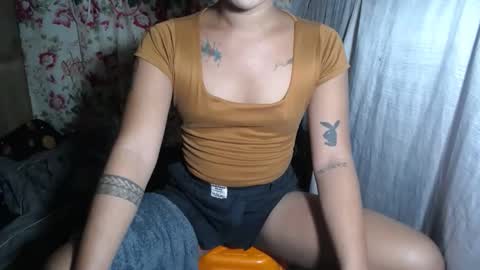 Snapshot of marnielizayourdreamsgirl_xx chatting on 10.30.25 marnielizayourdreamsgirl_xx online show from 10.30.25