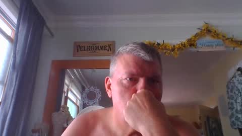 Snapshot of marriedguyold chatting on 05.28.26 marriedguyold online show from 05.28.26