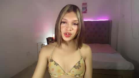 Snapshot of marryme_leixx chatting on 05.15.26 LEIXX online show from 05.15.26
