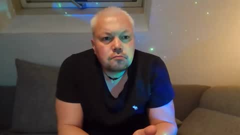 Snapshot of mars0481 chatting on 12.01.25 mars0481 online show from 12.01.25