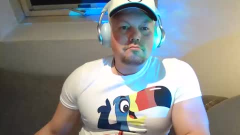 Snapshot of mars0481 chatting on 12.05.25 mars0481 online show from 12.05.25