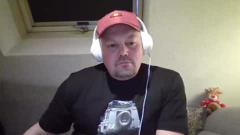 Snapshot of mars0481 chatting on 12.20.25 mars0481 online show from 12.20.25