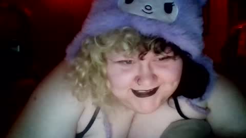 Snapshot of marshallmarx517 chatting on 06.17.26 marshallmarx517 online show from 06.17.26