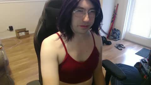 Snapshot of marshyguye chatting on 12.10.24 Marnie online show from 12.10.24