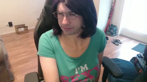 Snapshot of marshyguye chatting on 12.10.24 Marnie online show from 12.10.24